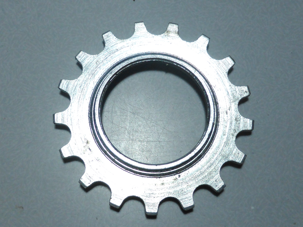 ✨ NOS – Pignon Maillard 17 Dents Fileté – Ø 42,15 mm – Vélo Vintage ✨