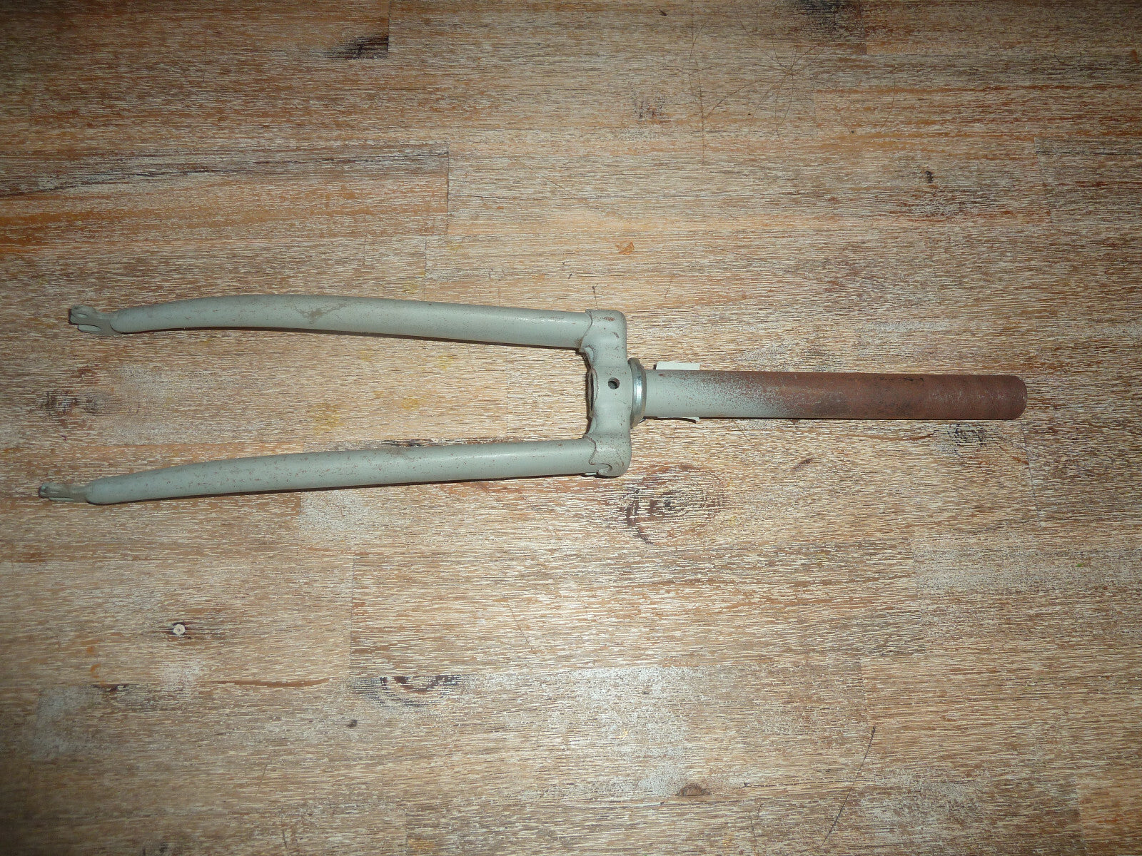 ✨ NOS Fourche vélo vintage acier – roue 500 – pivot 25x1 – entraxe 95 mm ✨