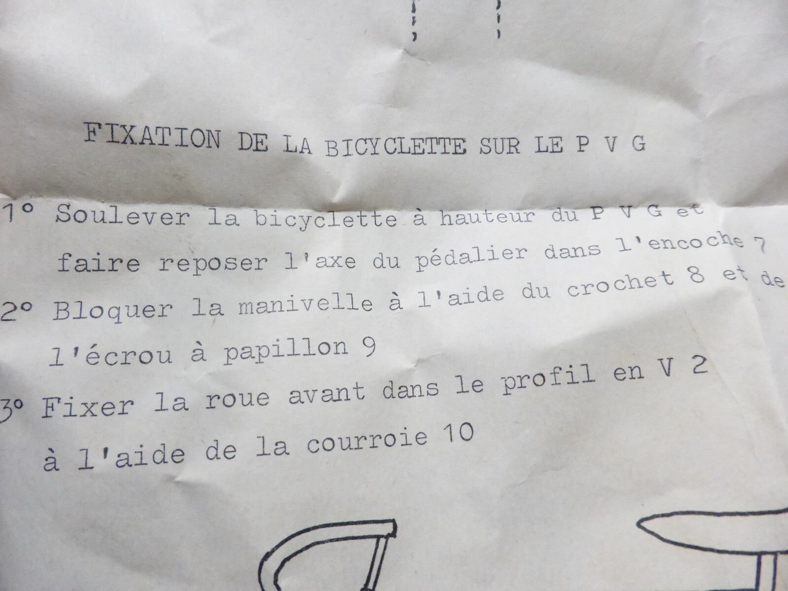 NOS pattes et vis fixation support vélo  voiture vintage