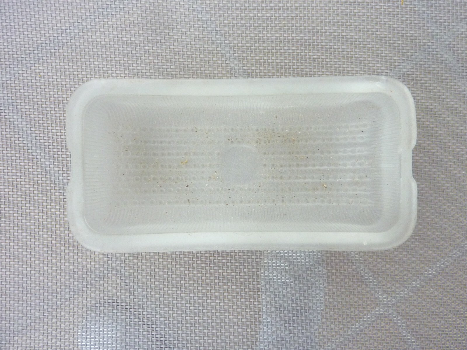 pour tacot ancien verre de feu blanc noté B.V