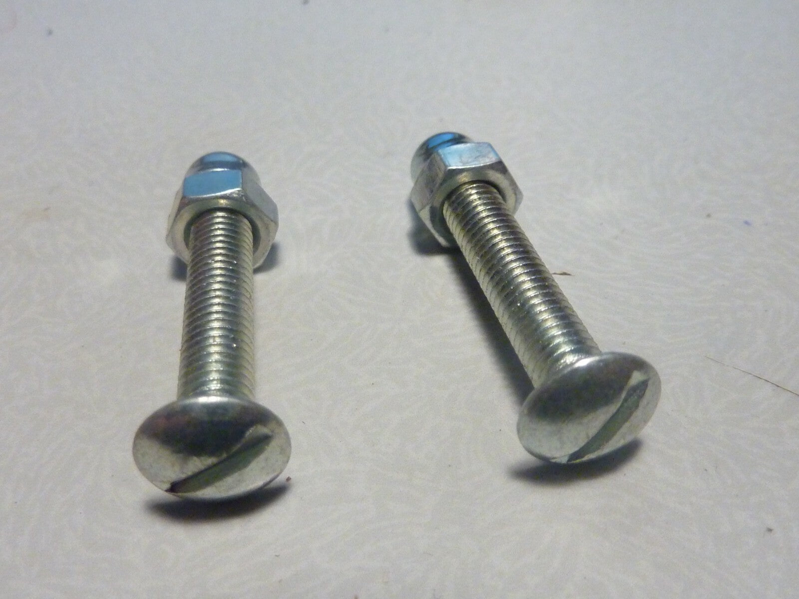2 anciens stock VIS Ecrou borgne diamètre vélo enfant vintage collier puky