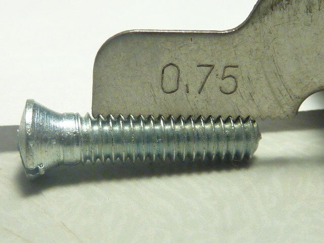 1 Vis de pompe à essence 4x75 ancien stock solex bobine allumage / éclairage