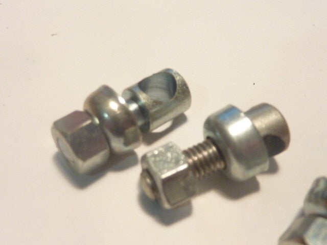✨ NOS 2 anciennes SERRE TRINGLE  L 22.3 X 8 X D 6mm / TRINGLE DE 6 mm VINTAGE✨