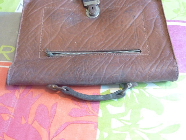 Vintage, forme original Ancien Cartable, Sacoche en cuir épais marron