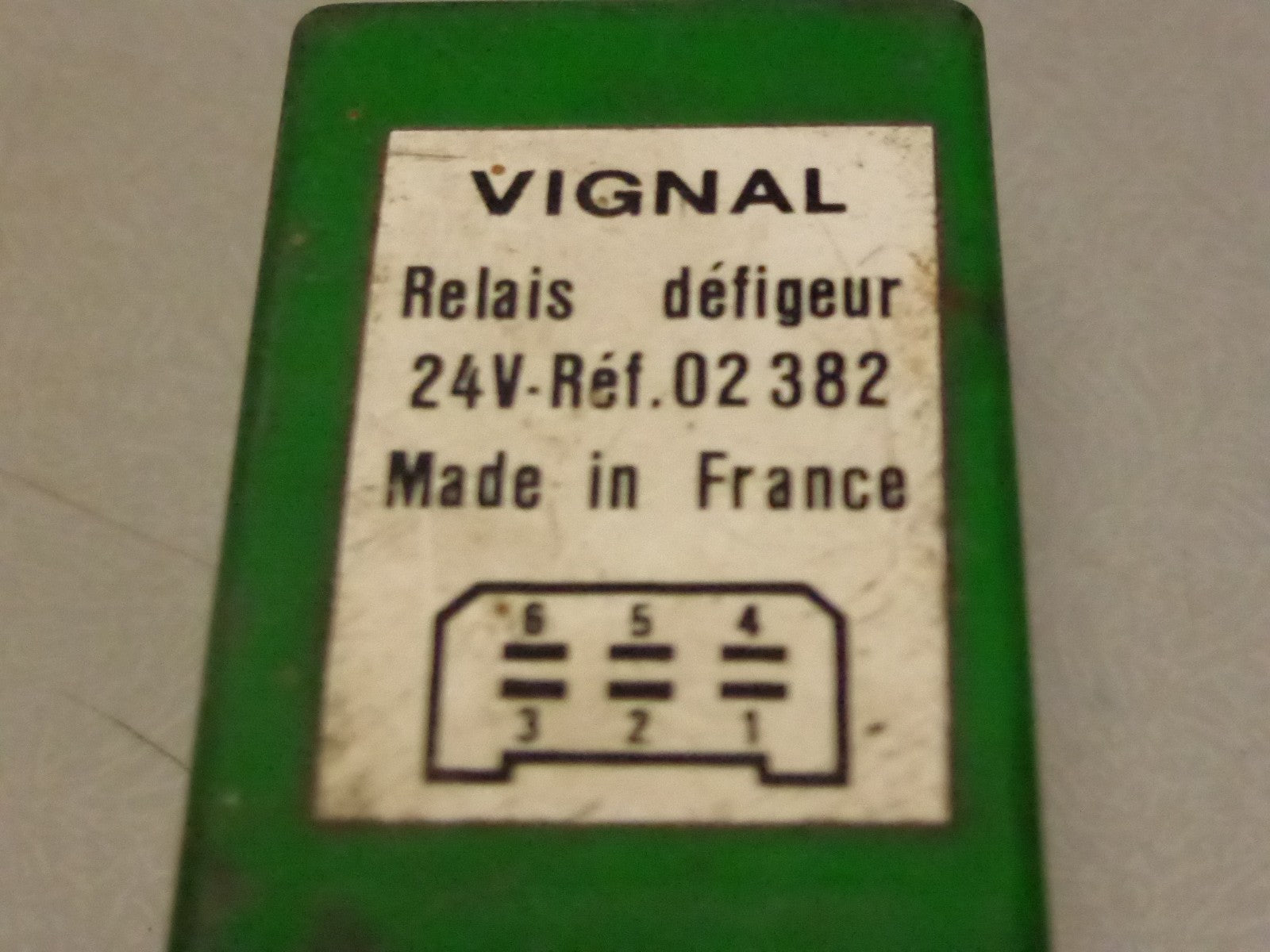 relais vignal 24V défigeur réf 02382