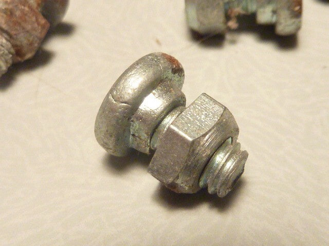19 anciennes vis carter de chaine velo cyclomoteur mobylette vintage