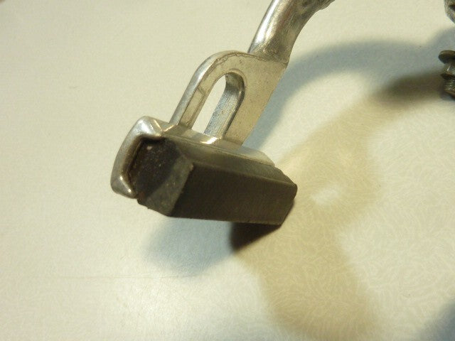 NOS Etrier de frein arrière modèle CLB  GL-48-65 avec fixation sur le pontet