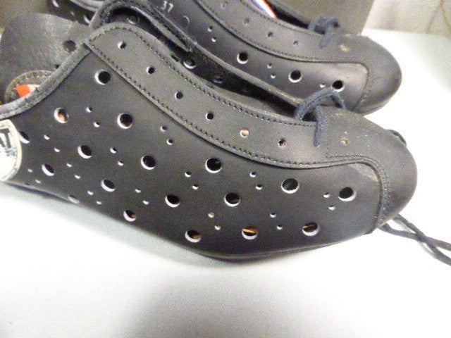 NOS NEU Chaussures de cyclisme ancienne  vintage  - RIVAT  T36- T37 model 53/6