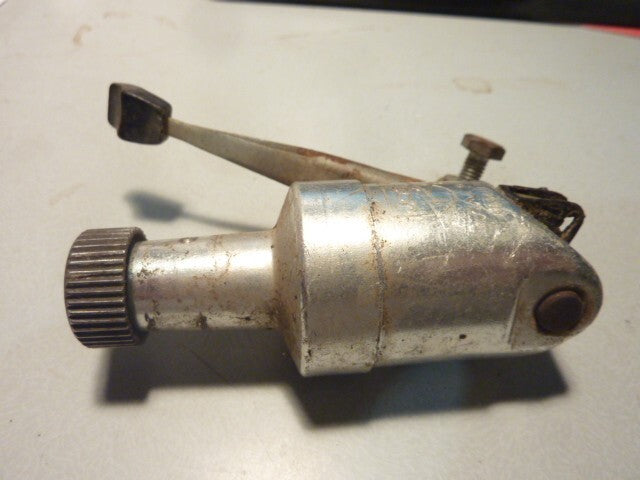 VELO  VINTAGE ancienne dynamo JOS 1960's type B (no herse goeland )