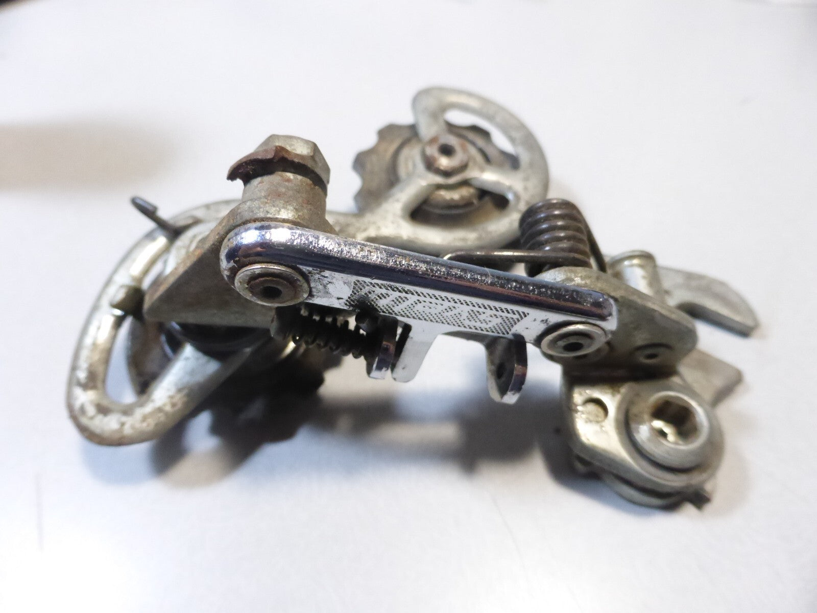 Dérailleur avant huret svelto   HURET SVELTO DERAILLEUR VINTAGE HURET SVELTO