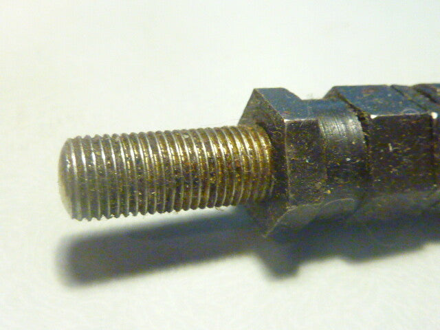 NOS ancien stock Ecrou d'axes de Roue 9.5 mm motobecane peugeot Cyclo MBK 144 mm
