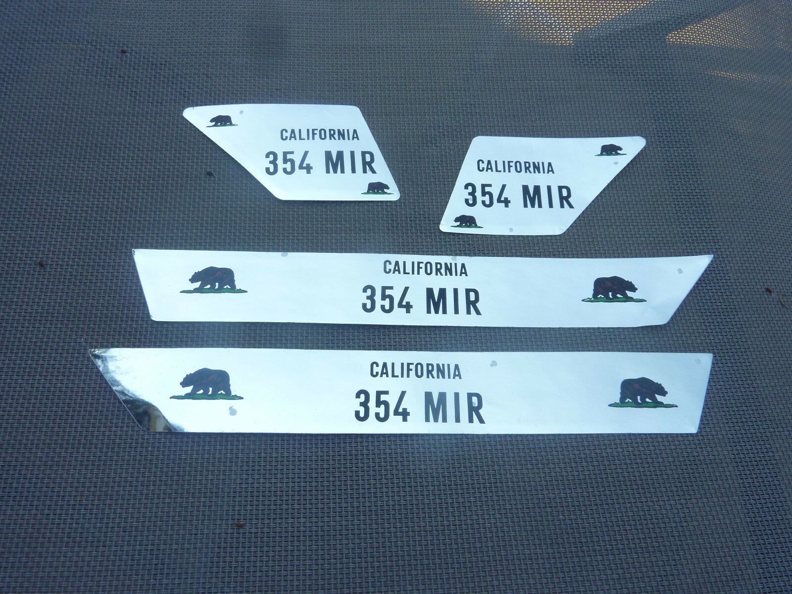 AUTOCOLLANT STICKER 24CM SCOOTER MOTO MOBYLETTE ADHESIF TUNING California