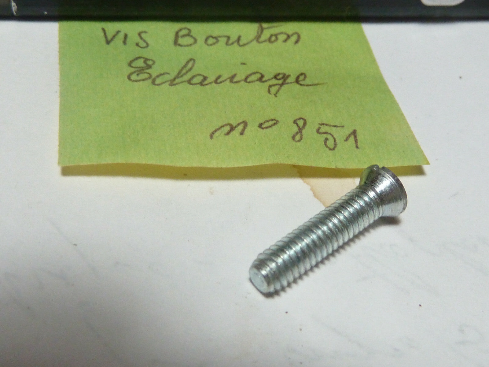 NOS neu vis bouton éclairage embrayage  solex mobylette vélomoteur M4 ancien