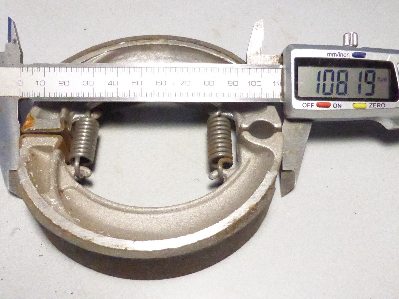 Mâchoires de frein à tambour neuve ancien stock pour Ø 110