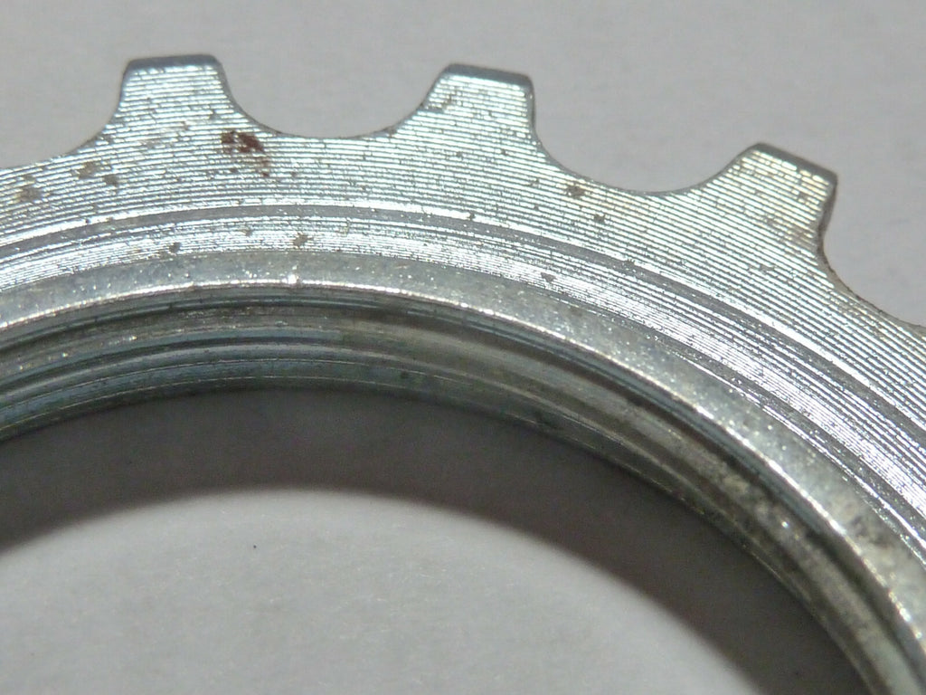 ✨ NOS – Pignon Maillard 17 Dents Fileté – Ø 42,15 mm – Vélo Vintage ✨