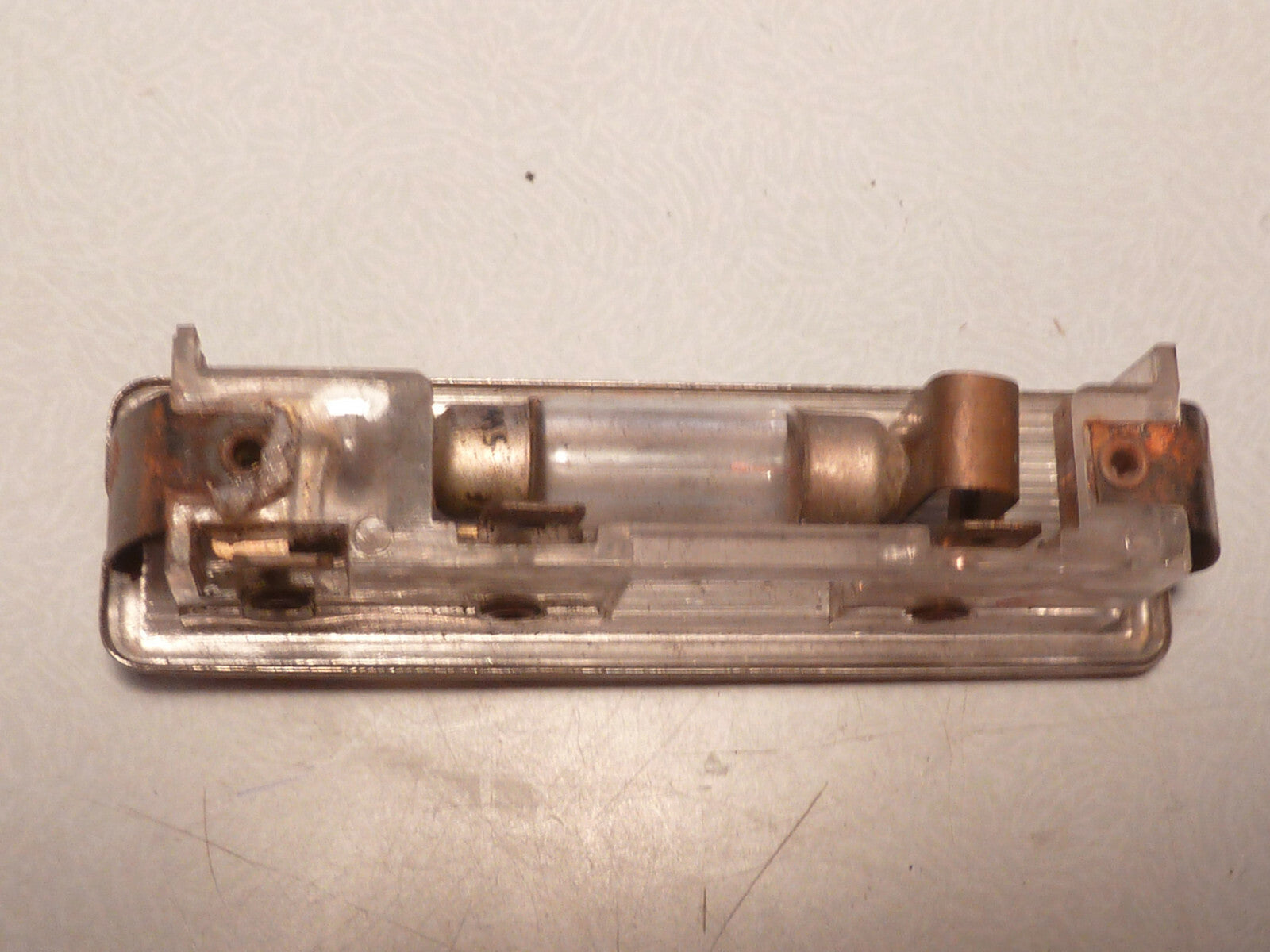 Plafonnier d'éclairage habitacle MK 140 d'origine véhicule ancien