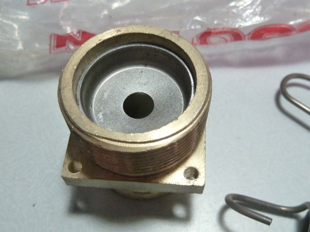 neu MALOSSI Échappement Pièces NEUF Ancien Stock Adaptateur Joint Ressorts NOS