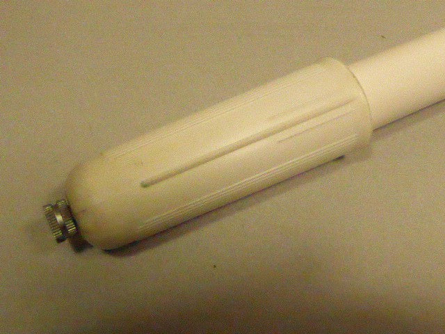 NOS new mini petite  Pompe à vélo vintage,peugeot,motobécane blanche 25-27 cm