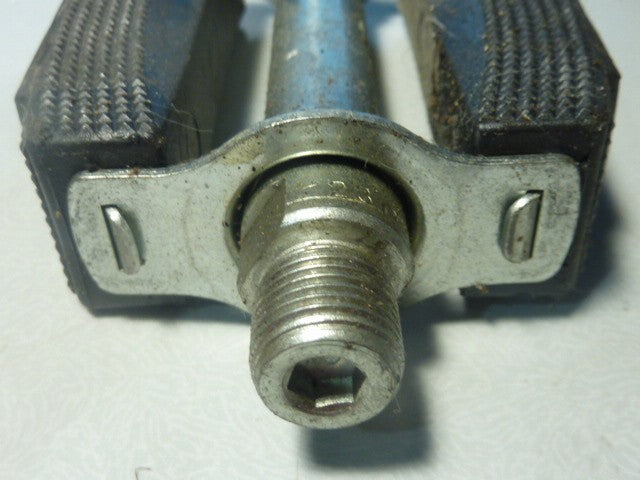 NOS 1  pédale WECO  vélo ancien vintage pedals  droite  9/16"