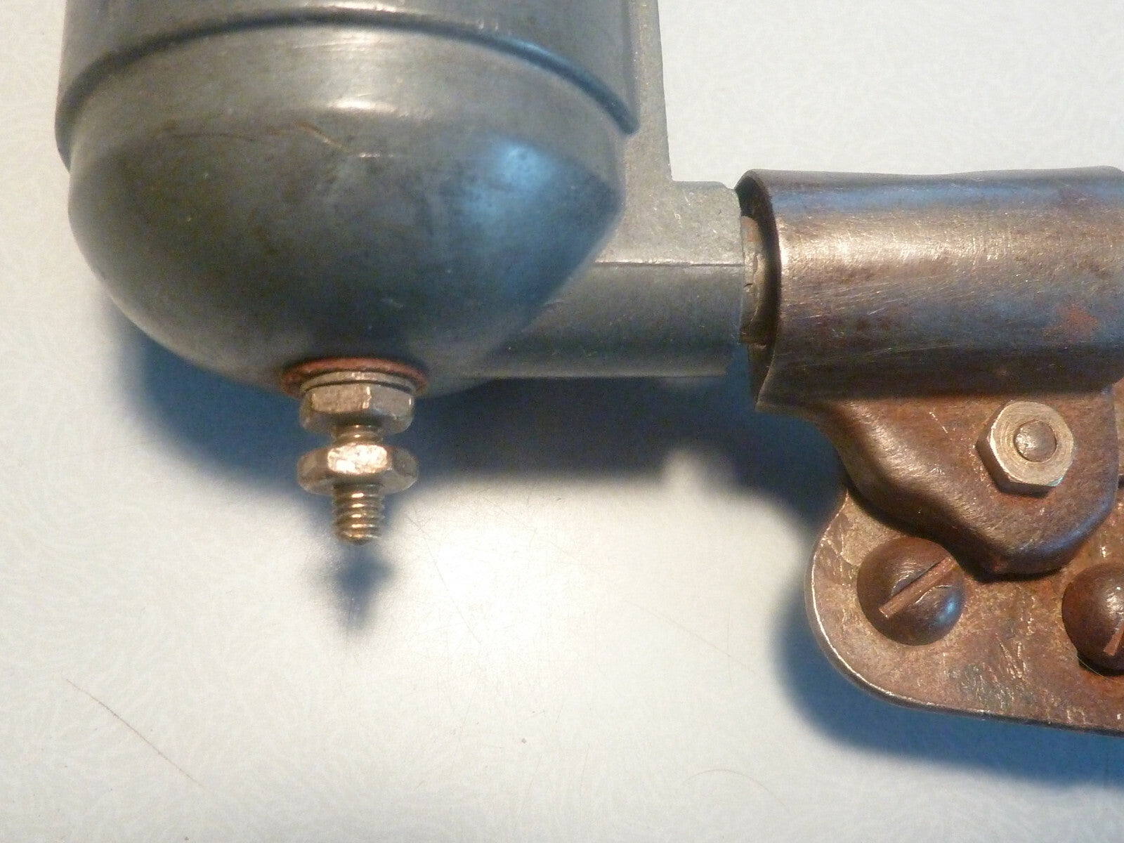 ANCIENNE DYNAMO vielle dinamo vintage EMOS 190 6V 0.4 A made in France