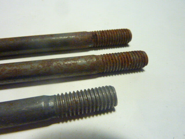 ancien stock axes 8 mm pas de 1.25 L125 mm L90 mm