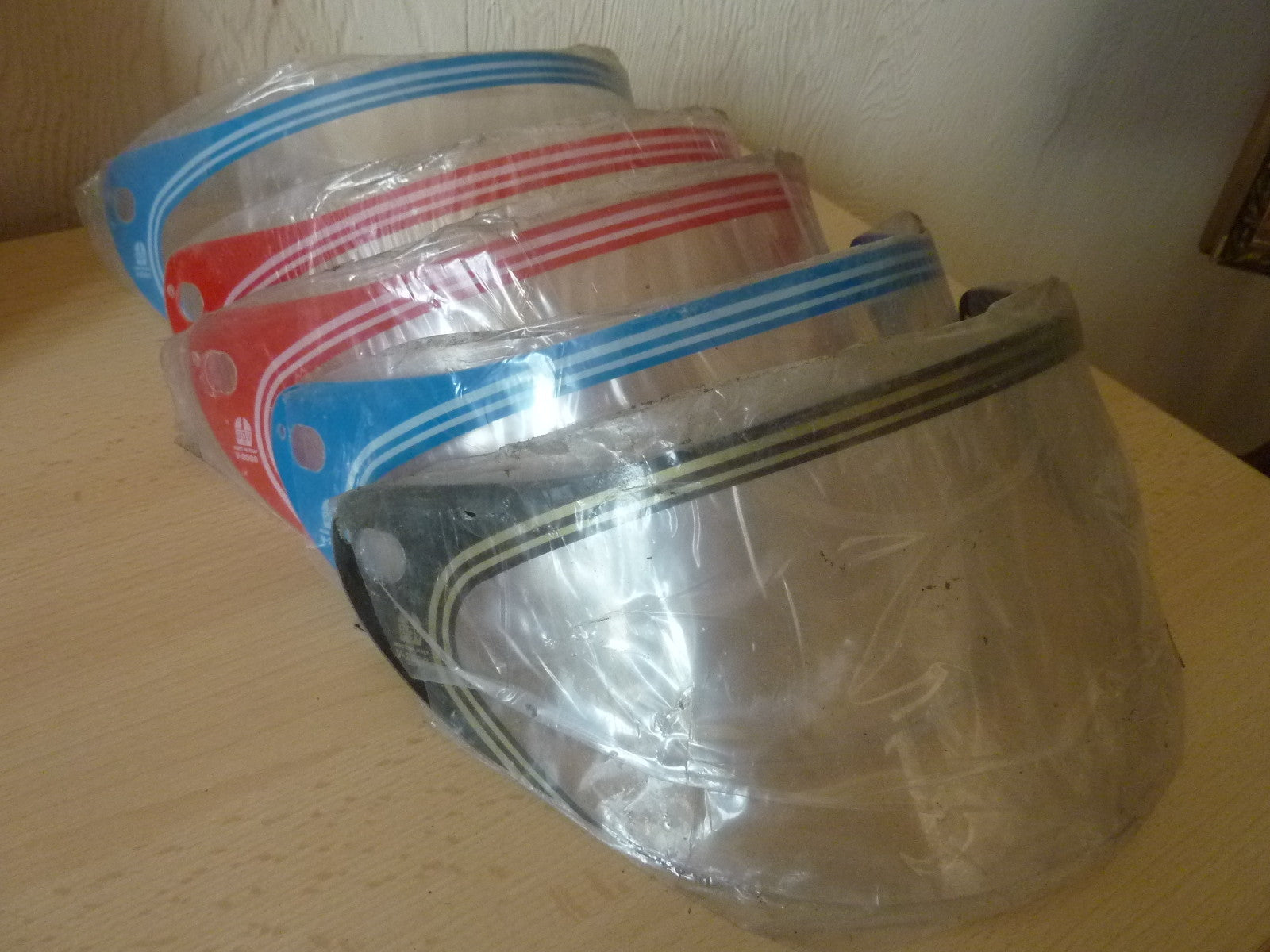NOS neu 1 Vintage Casque Moto Visière V-2000  AGV original