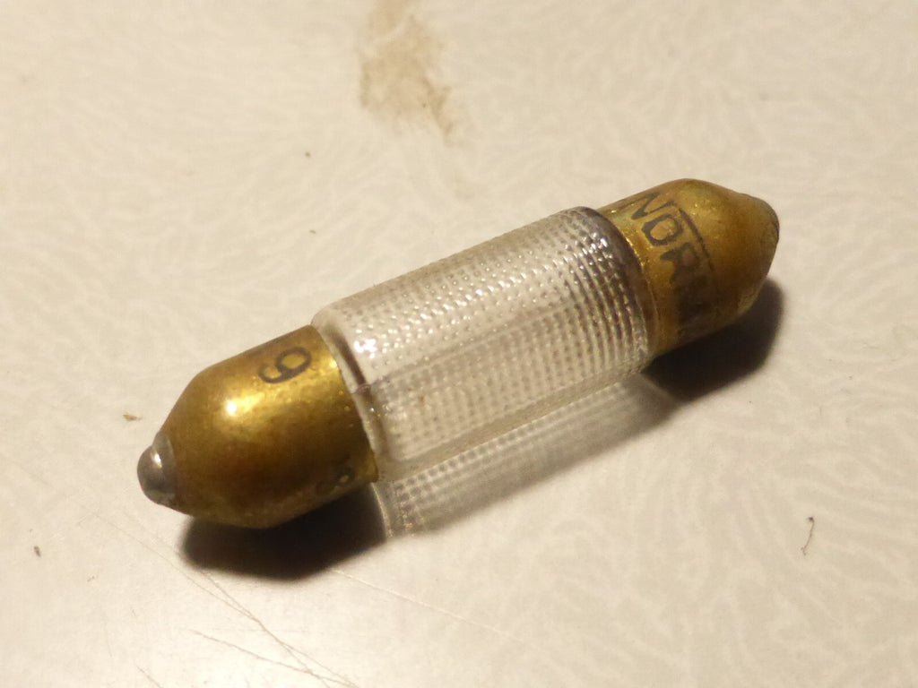 1 NOS ampoule Philips  éclairage vintage  6V  2.7W  Bulb 8x31 mm navette