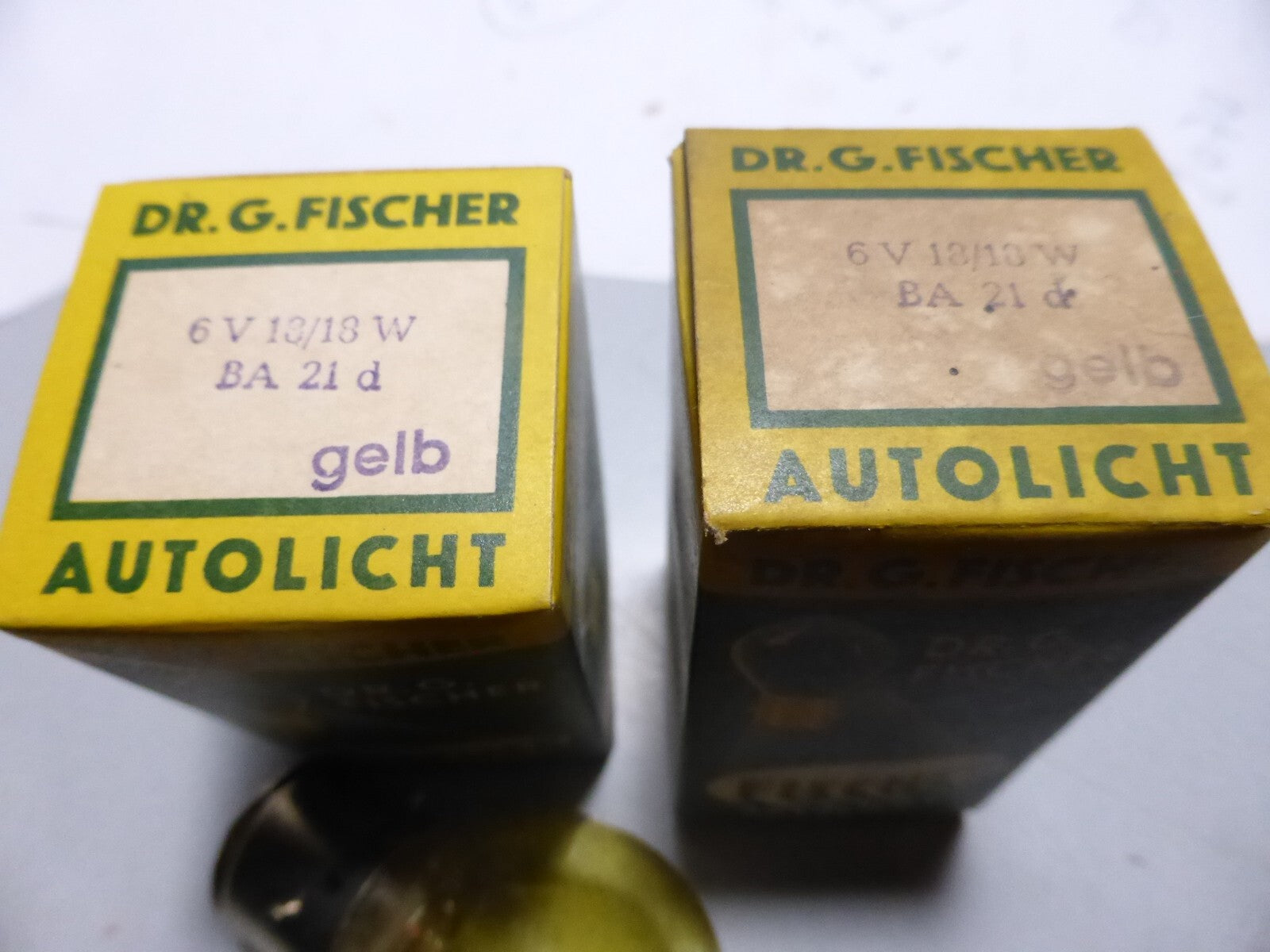 LOT DE 2 AMPOULES DE PHARES 6V FISCHER motos AUTOS ANCIENNES 6V 18/18 W BA 21 d