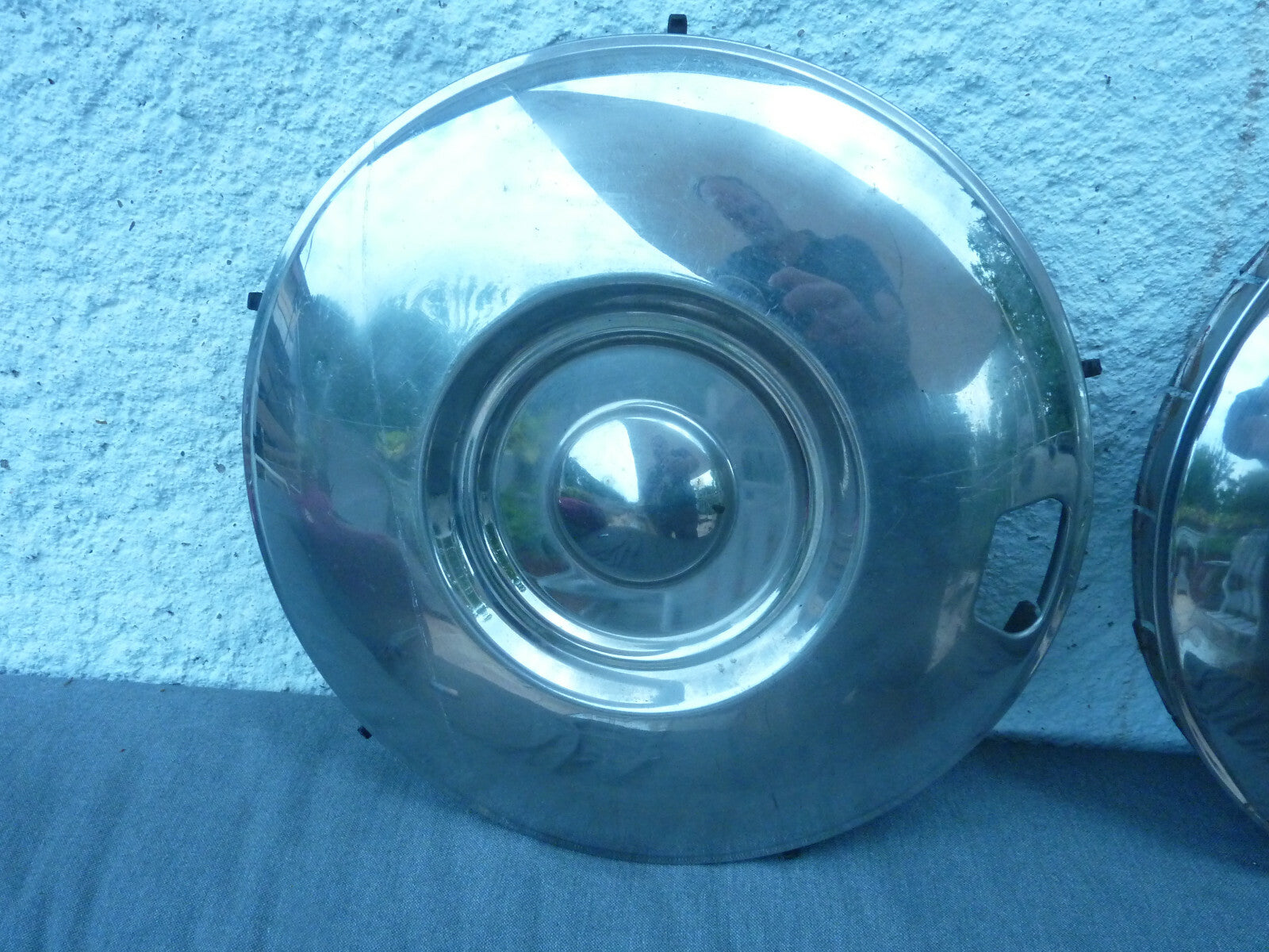 2 anciens vintage ENJOLIVEUR DE ROUE chromé  360mm