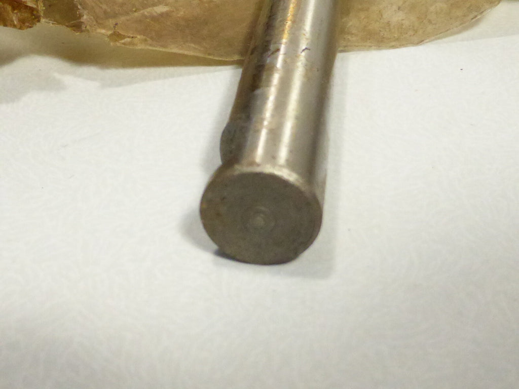 axe pédalier 198 mm a clavettes PEUGEOT ? ancien stock