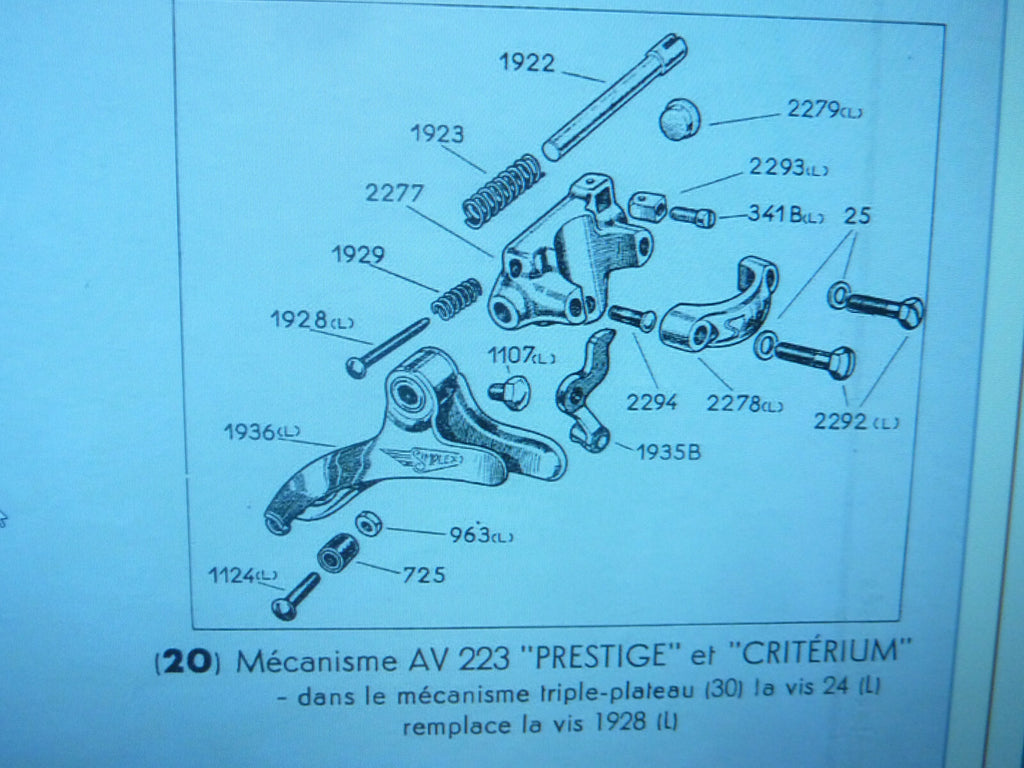 NOS 2 vis  demi collier simplex 2292 prestige et critérium vintage
