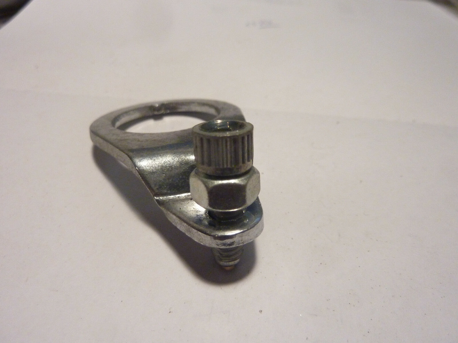 Guide de gaine de frein avant avec vis  FORK STEERER TUBE BRAKE 25.4 / 25.7