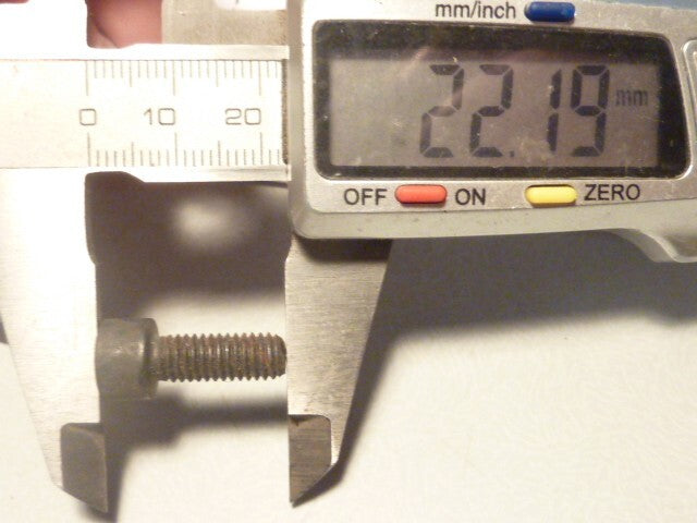 3 Vis métaux  M6  Pas de 100 Acier