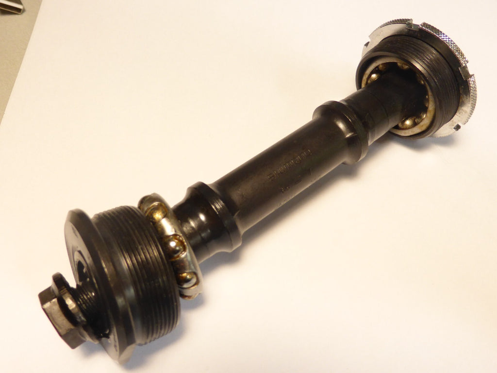 NOS Shimano  68 - 122 mm bicycle bottom bracket NOS L'eroica