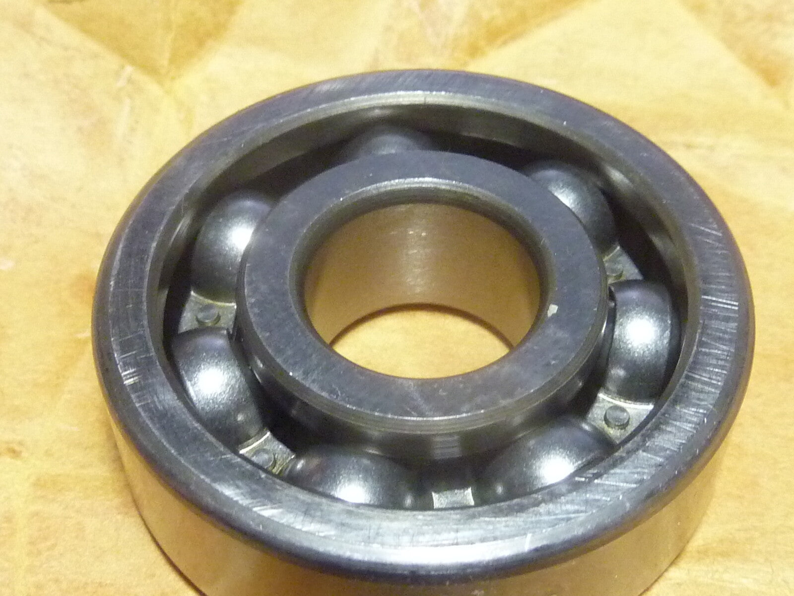 ancien stock Roulement a billes 6302 SNR - 15x42x13 mm