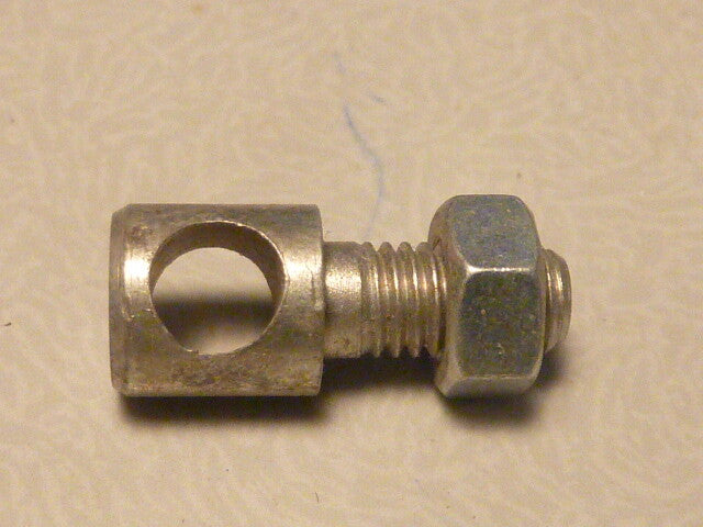 NOS 4 anciennes SERRE TRINGLE  L 19.2 X 8 X D 5 mm POUR TRINGLE DE 5 mm VINTAGE