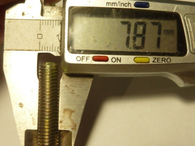 4 boulons 8x44 échappement etc Longueur total 50 mm M8