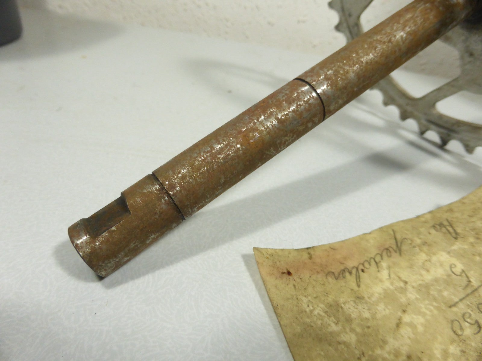 NOS Axe pédalier 36 dents 208 mm Motobécane neuf ancien stock Ø 16 mm cady