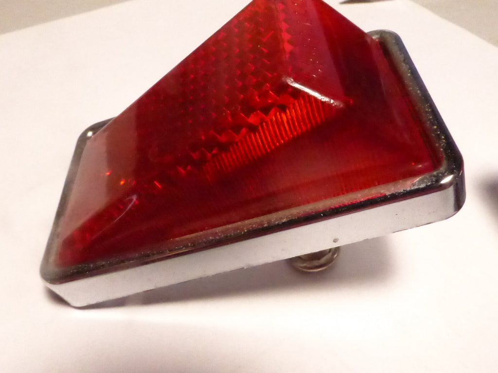 NOS 2 Catadioptre  Alfa Romeo 105 coupé Bertone Carello 14.384.748 Brevettato