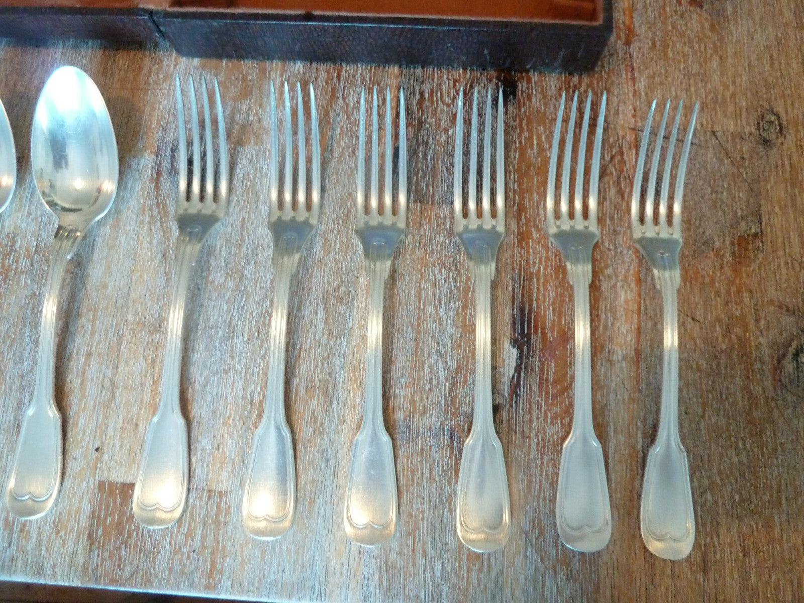 ancien coffret six cuillères à soupe & 6 fourchettes métal alliage blanc argent