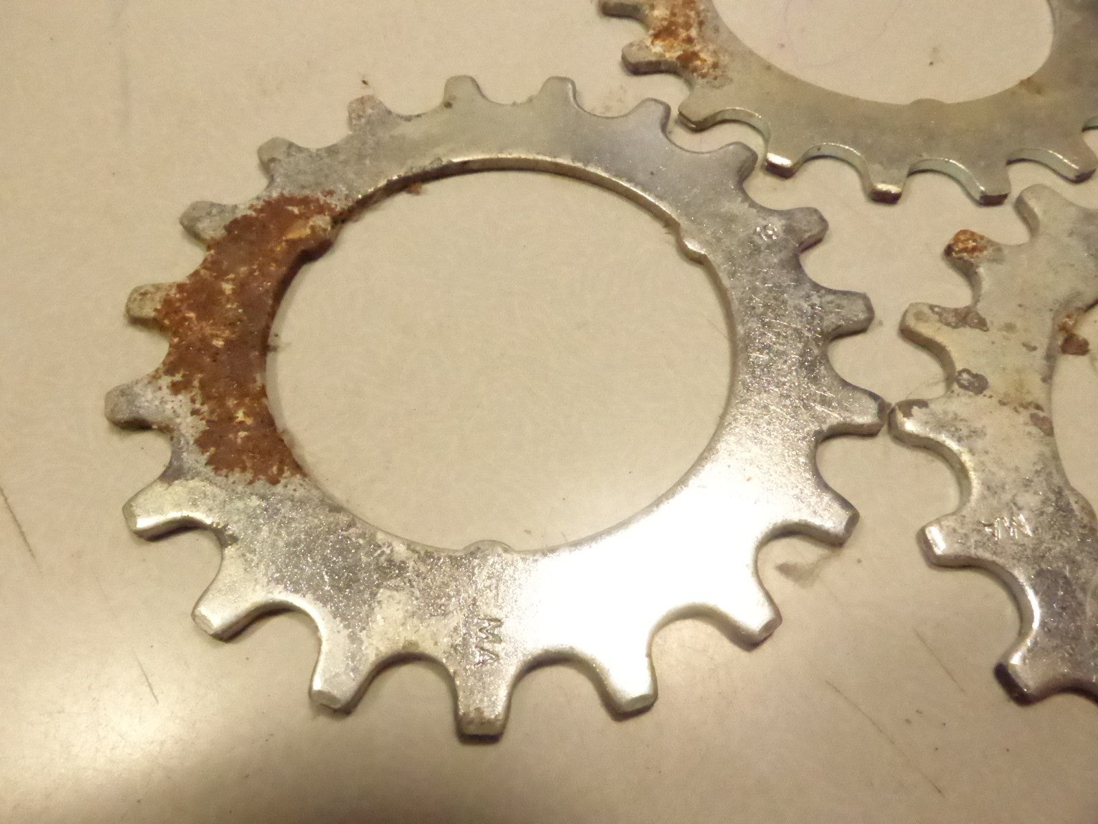 NOS 3 Sachs Maillard Sprocket.cogs pignon vintage 19 T Argent  silver 19 dents