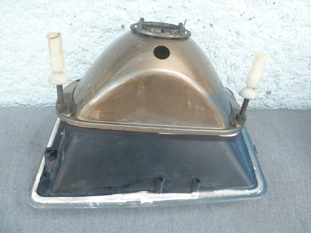OPTIQUE DE PHARE AVANT droit SEV MARCHAL 303...SIMCA TALBOT HORIZON