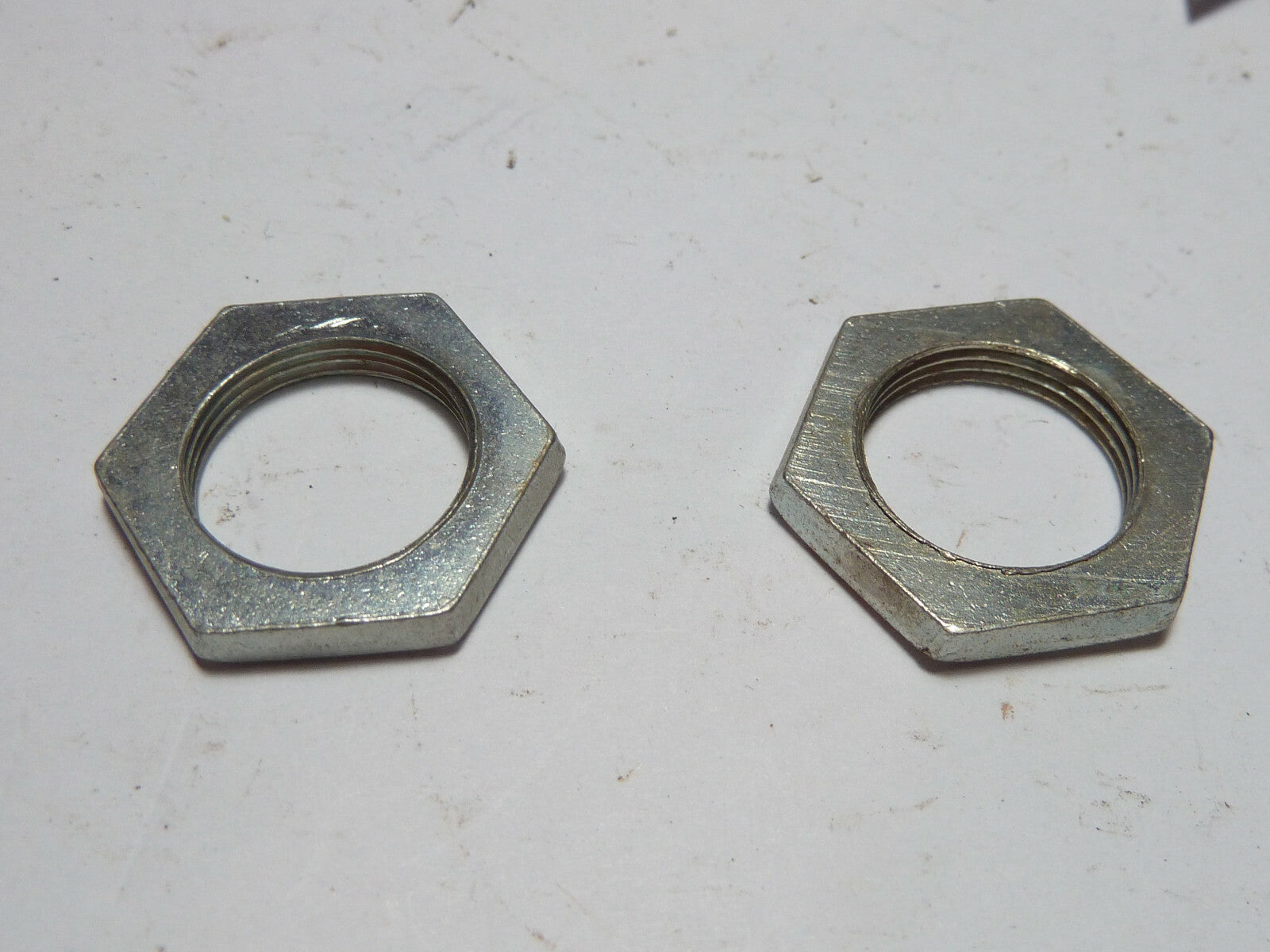 NOS neu ecrou mince 17 mm 6 pans de 25 mm épaisseur 4.2 velo vintage