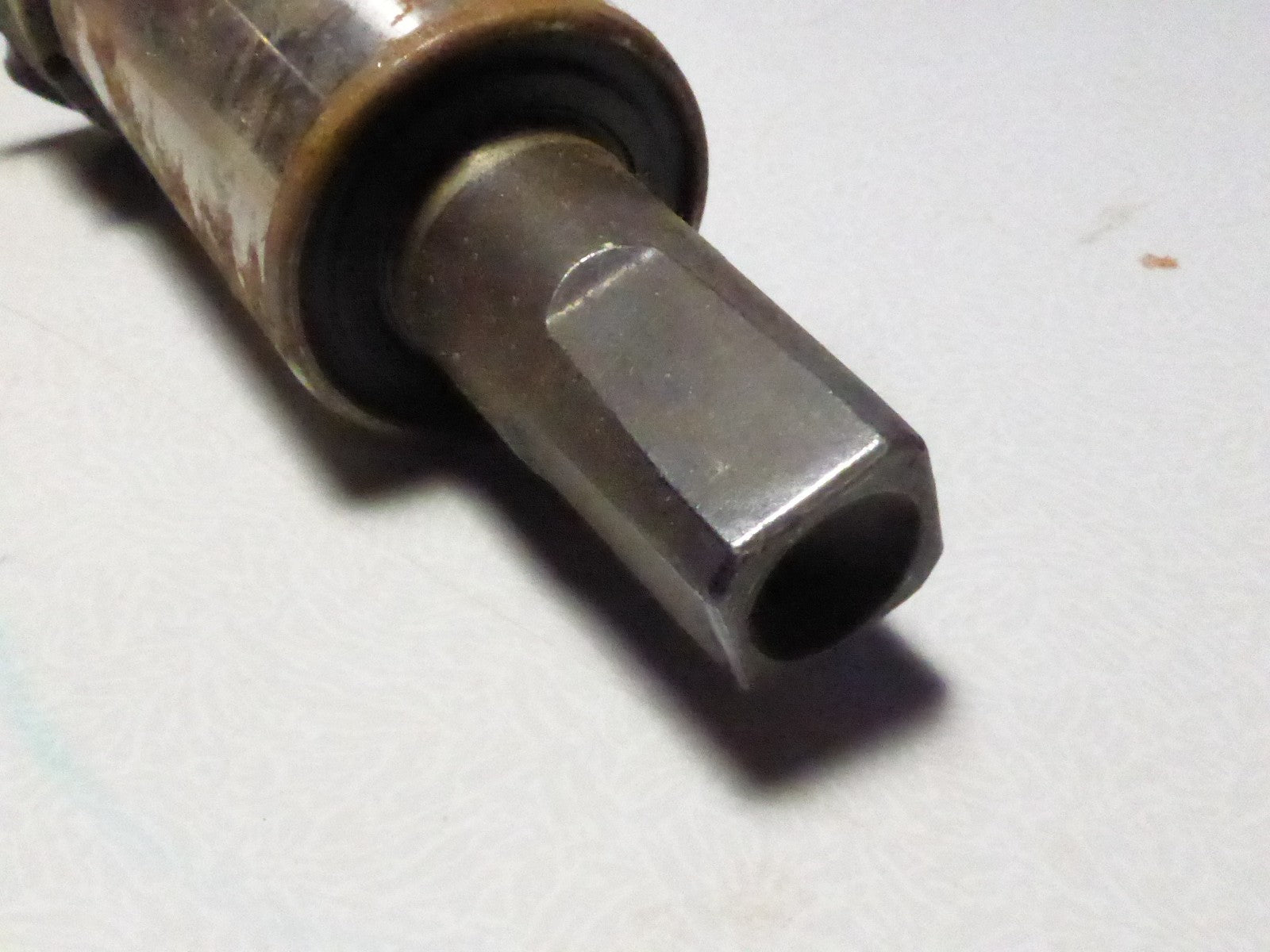 shimano  Axe BB-UN10 pédalier 122.5 mm boitier pédalier vintage ancien stock