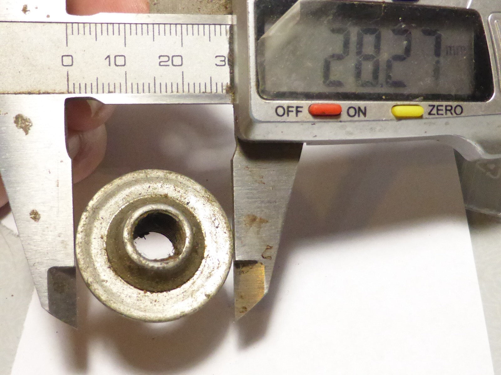écrou de roue moto 6 pans