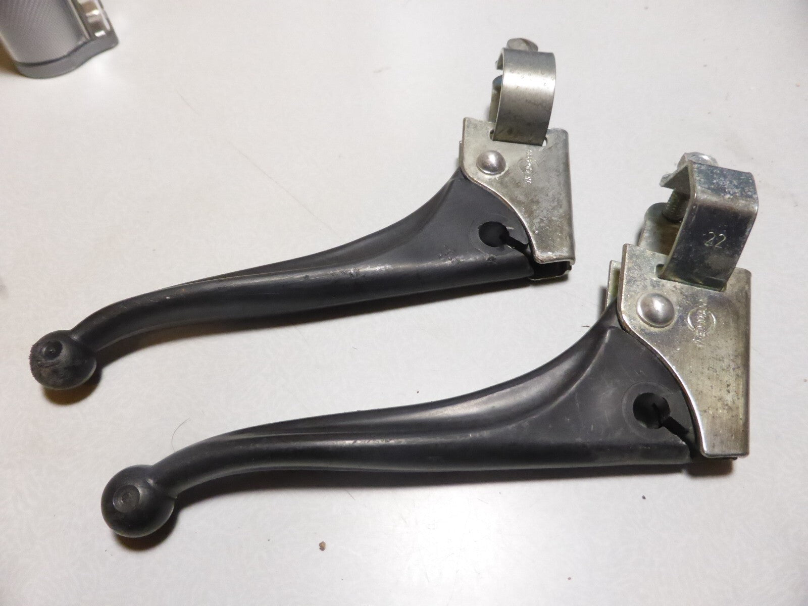 leviers poignées  Weinmann manchons vélo  vintage