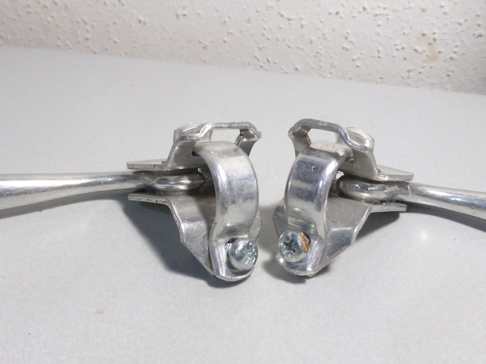 NOS 1 paire leviers poignées droit manchons vélo  vintage Altenburger
