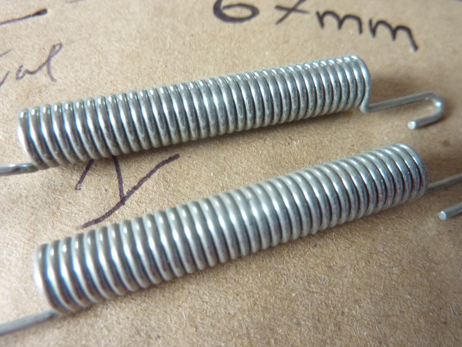 NOS Rare ancien stock Lot 2 ressort de rappel de frein pour Solex