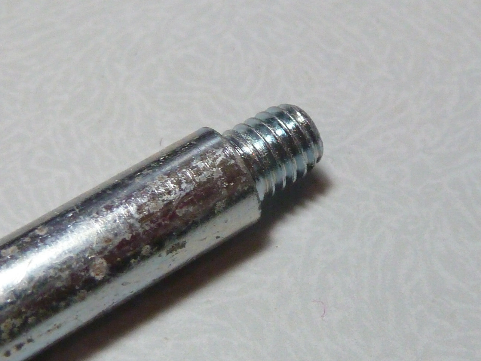 NOS Goujon   ancien stock 85x8mm axe de suspension