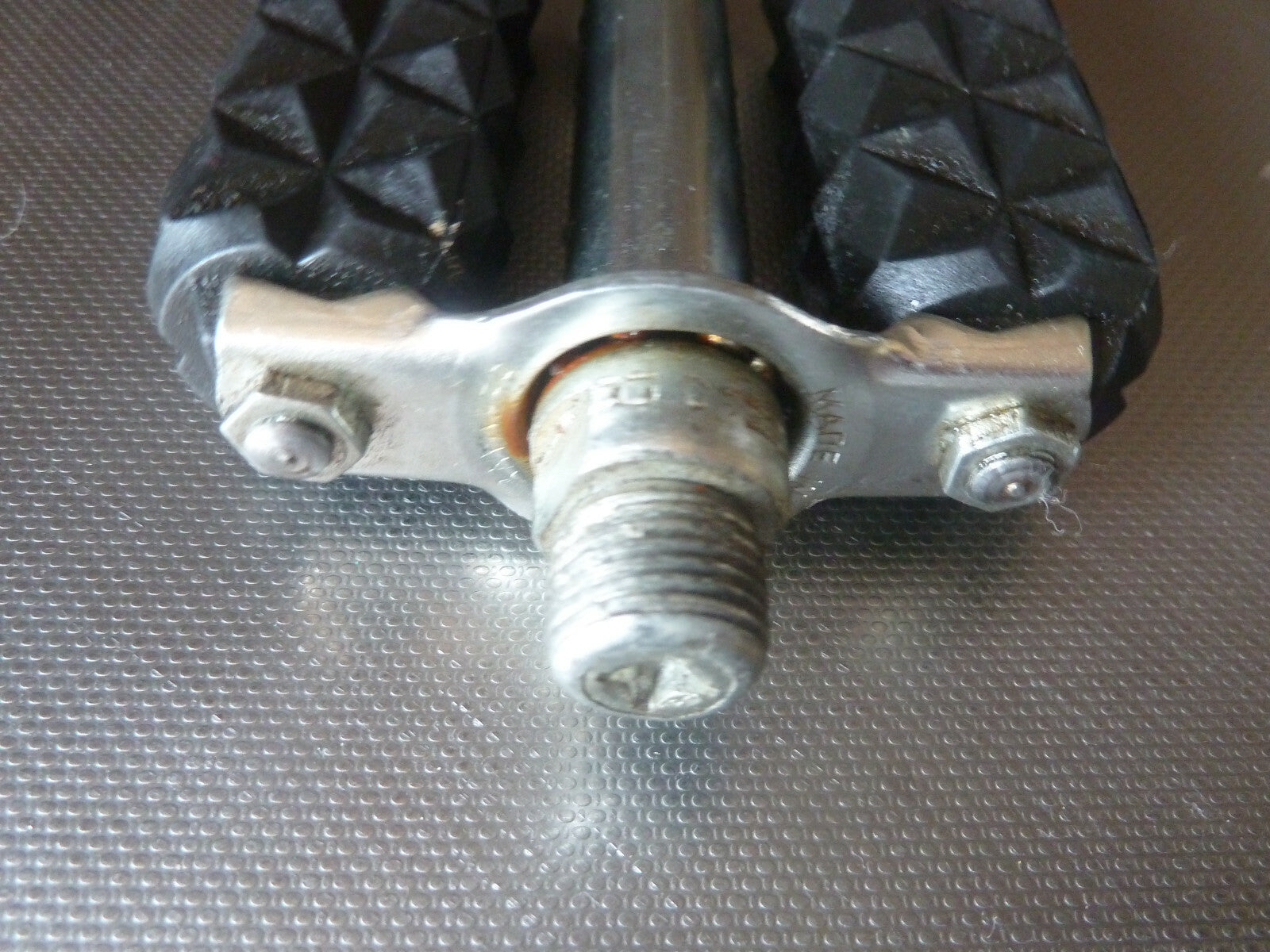 1 ancienne pedale  9/16" velo vintage union cyclo coté droit Right